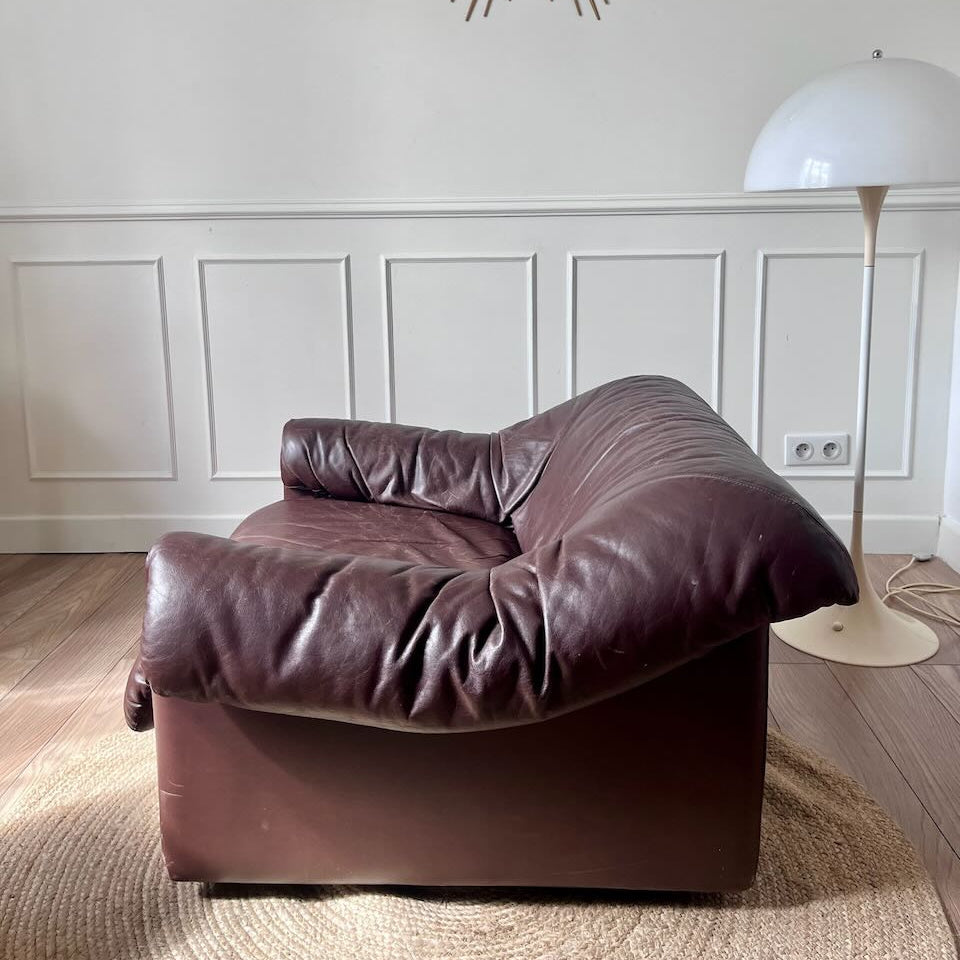 Fauteuil cuir marron années 70