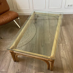 Grande table basse en rotin vintage