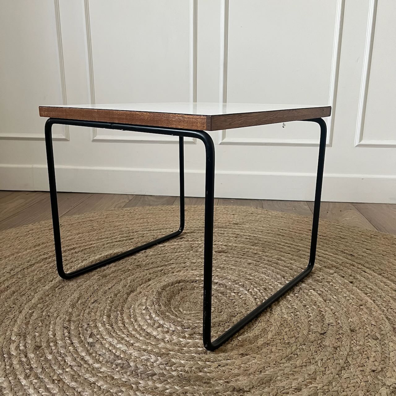 Table Volante Pierre Guariche