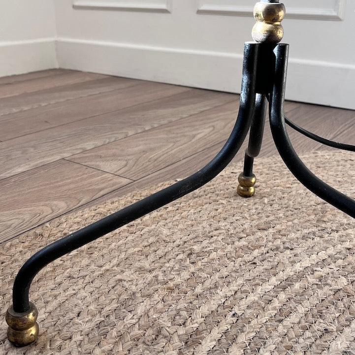 Lampadaire en métal et cannage