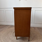 Petite meuble de rangement