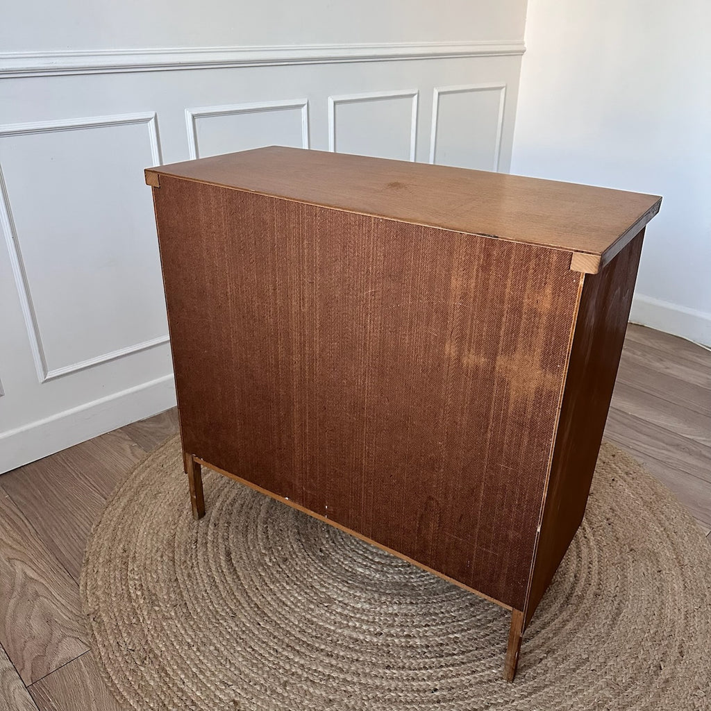 Petite meuble de rangement