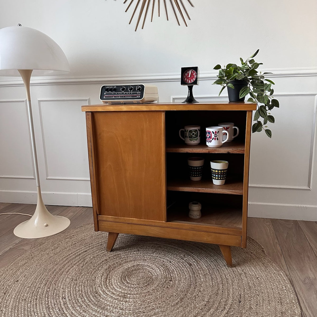 Petite meuble de rangement