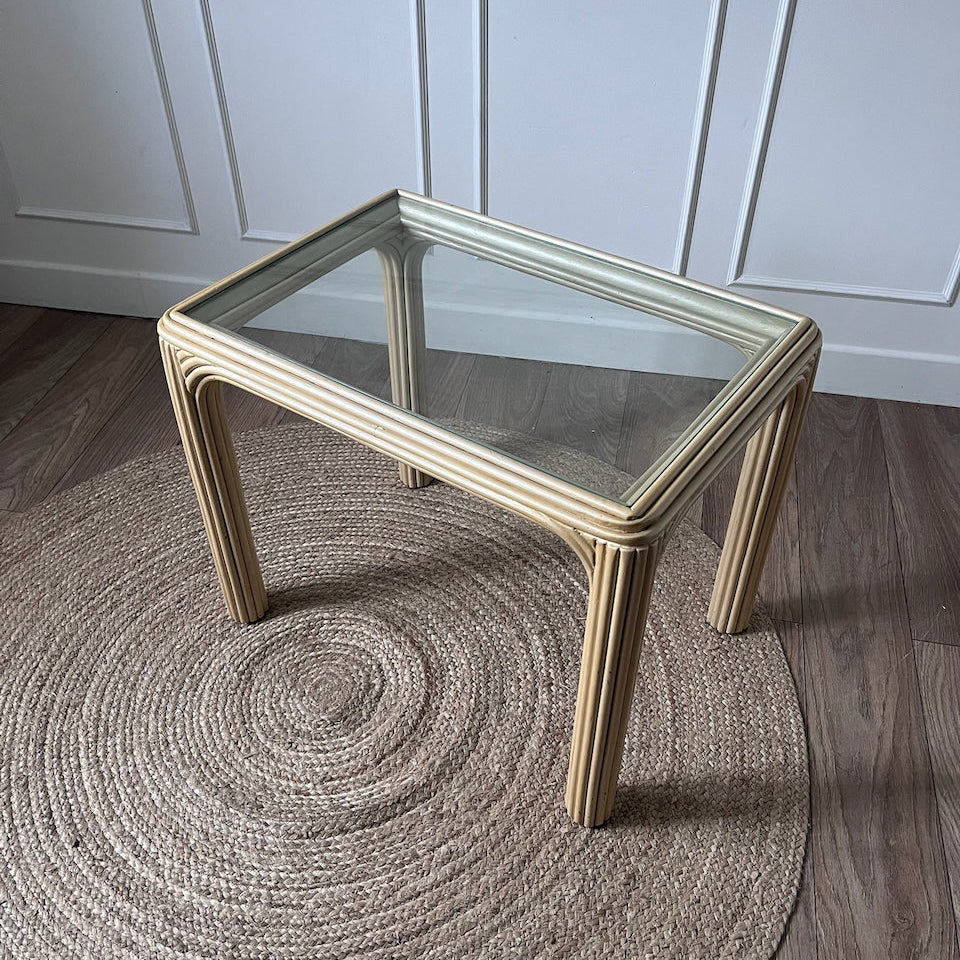 Table basse rotin doré