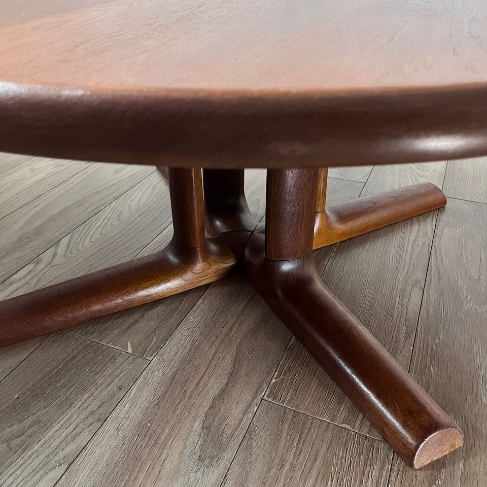 Table basse en teck Dyrlund