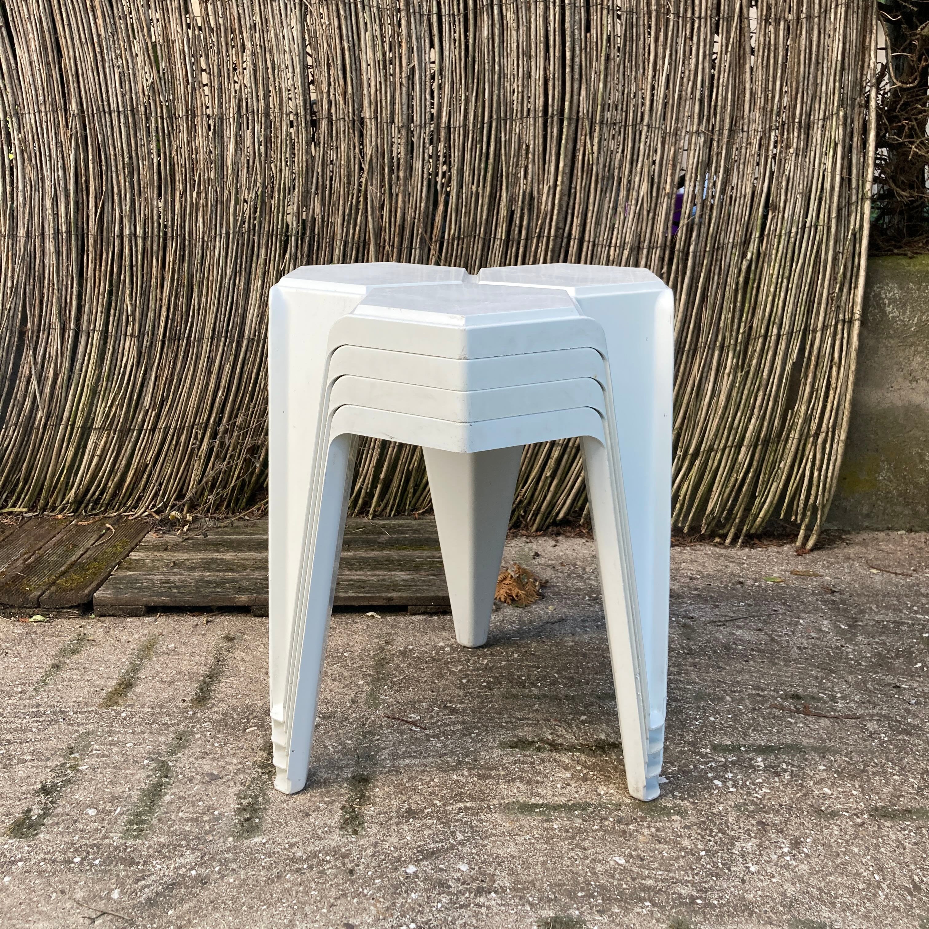 Table d'appoint en plastique vintage