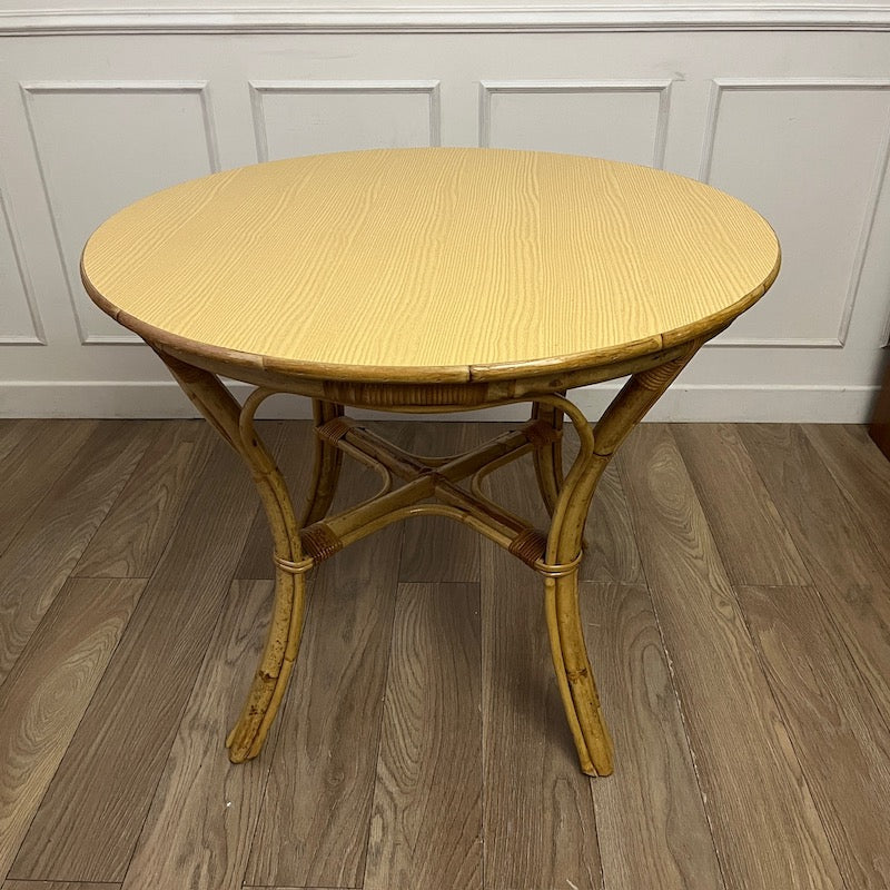 Table à manger ronde en rotin vintage