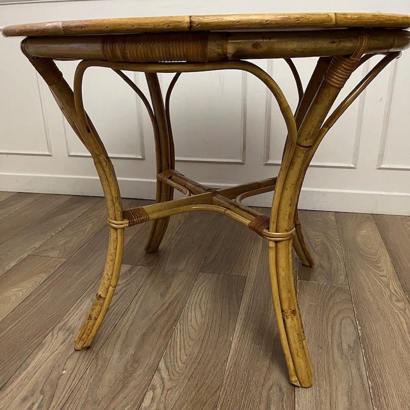 Table à manger ronde en rotin vintage