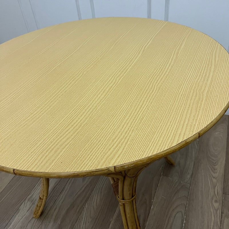 Table à manger ronde en rotin vintage