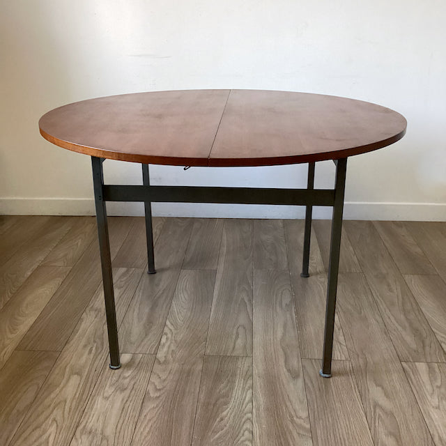 Table à manger ronde-ovale