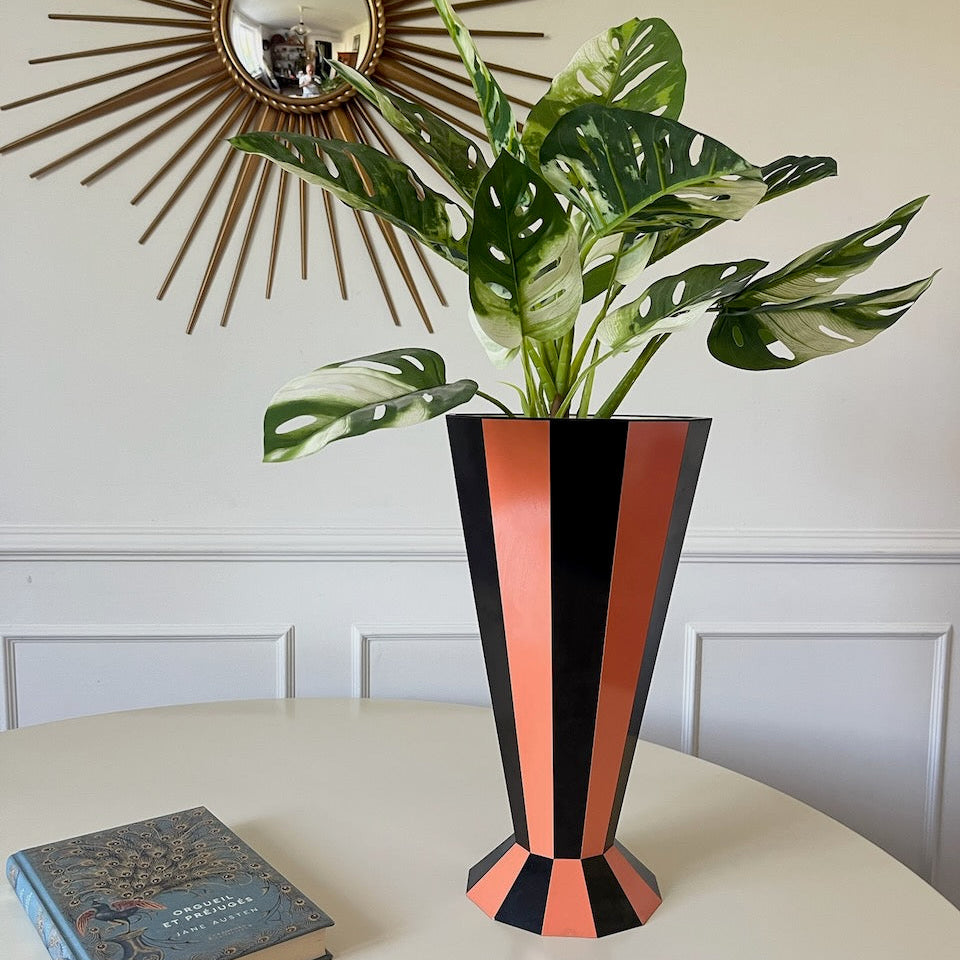 Grand vase en formica